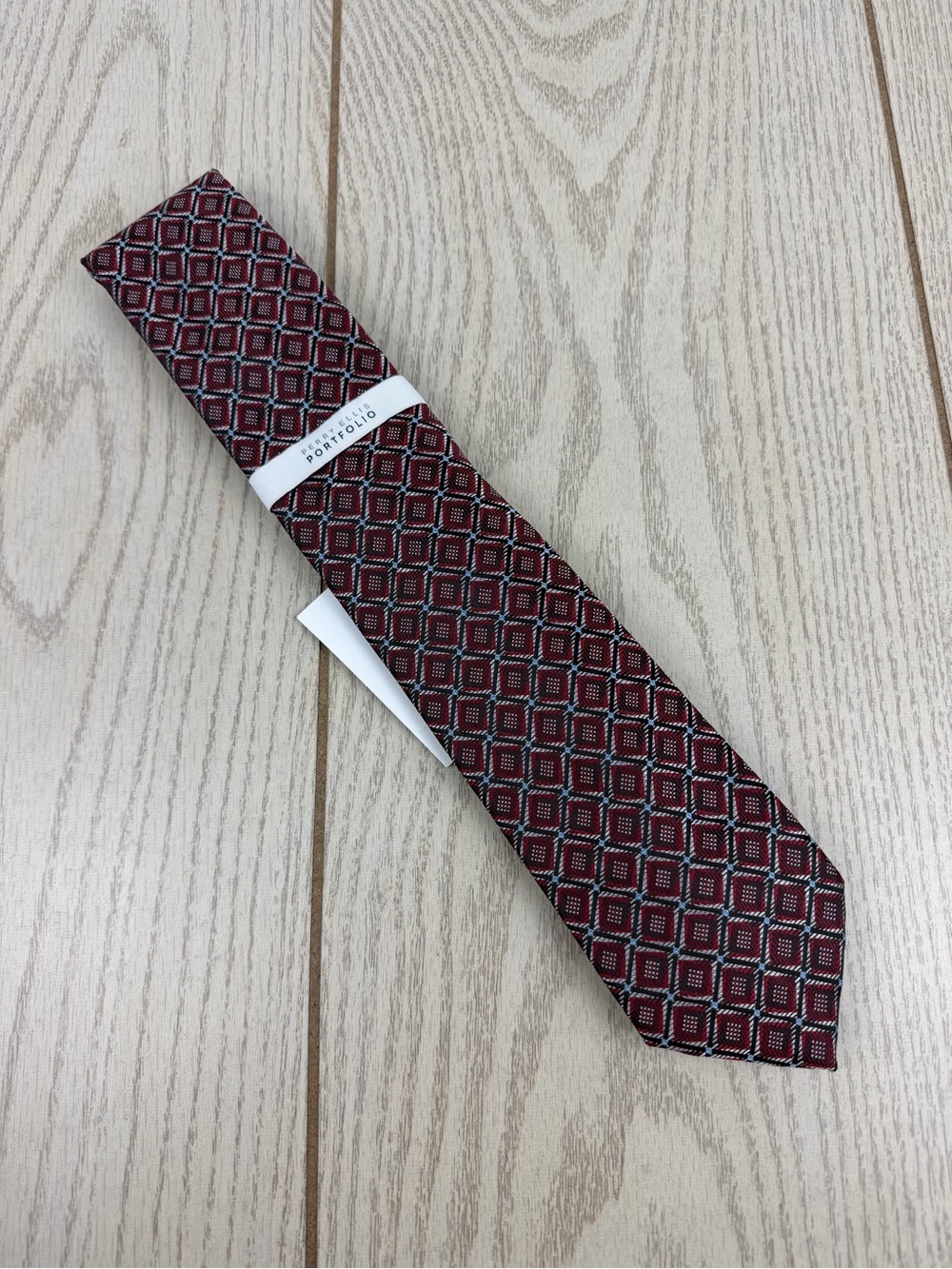 841 Perry Ellis Portfolio Men's Tie William's Geo 600 Red $55 Polyester